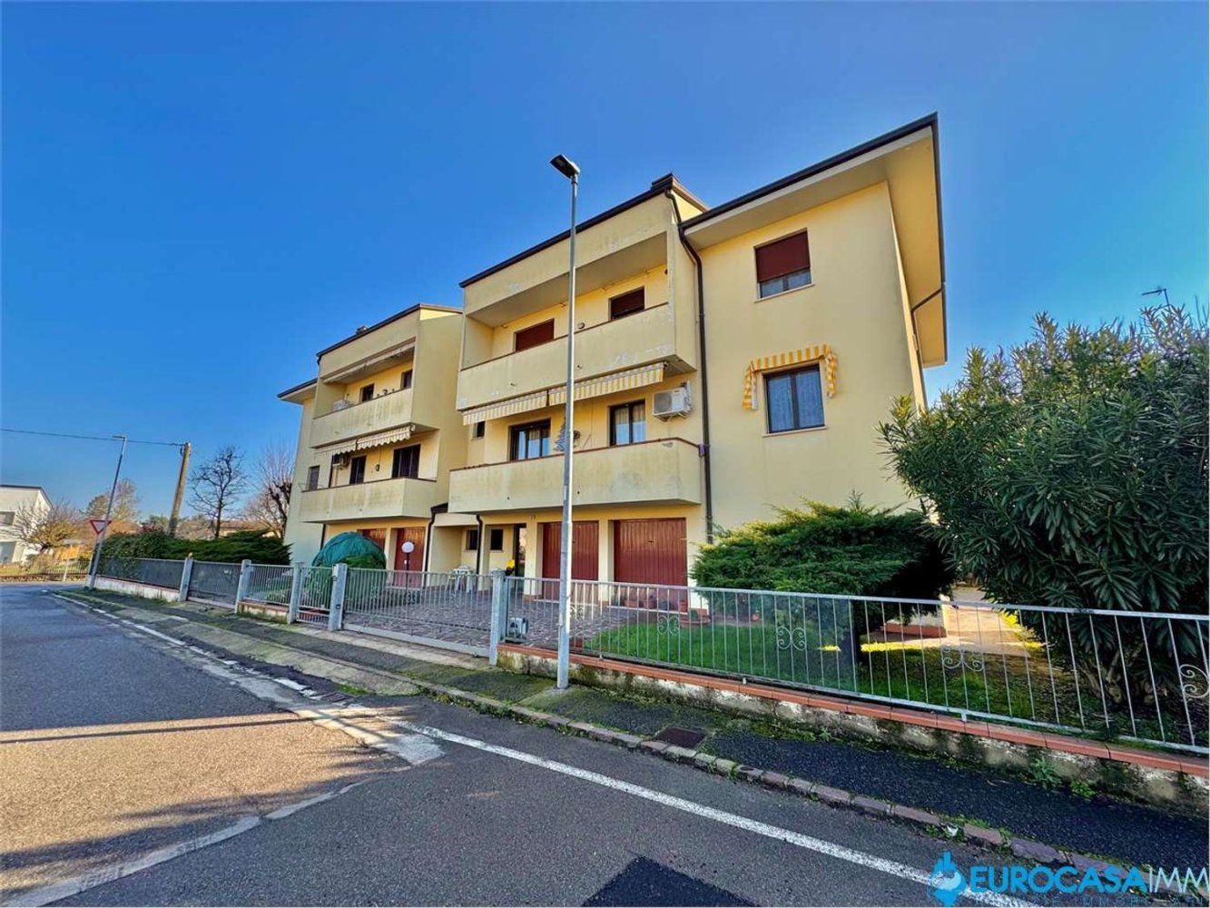 5غرفة شقة في Rolo, Italy رقم 157679