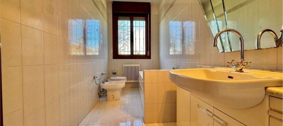 5غرفة شقة في Rolo, Italy رقم 157679 24