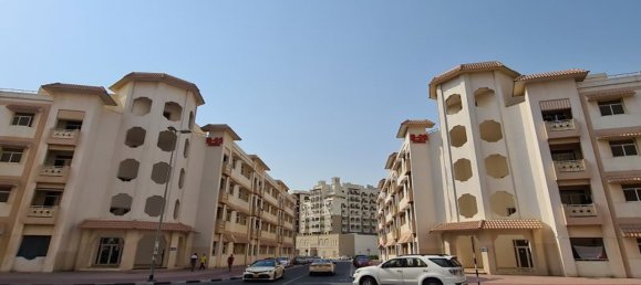 Edificio en International City, UAE 16580 m² No. 4651 6