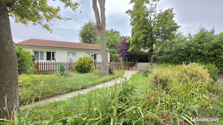 3 bedrooms House in Asnieres-sur-Oise, France No. 303495