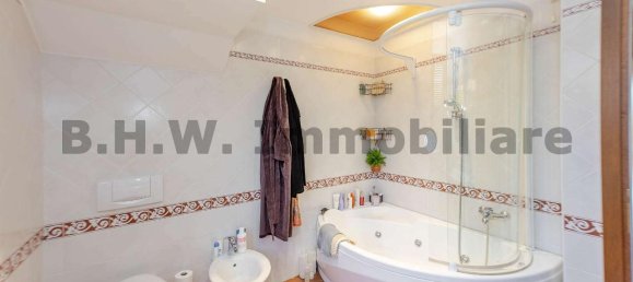9 rooms Villa in Leggiuno, Italy No. 174211 12