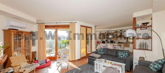 9 rooms Villa in Leggiuno, Italy No. 174211 2