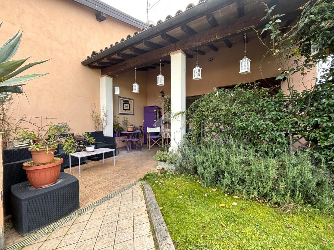 Casa de 2 habitaciónes en Acquasparta, Italy No. 234903