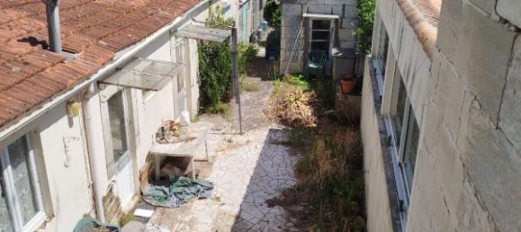 3 bedrooms House in Rochefort, France No. 317719 2