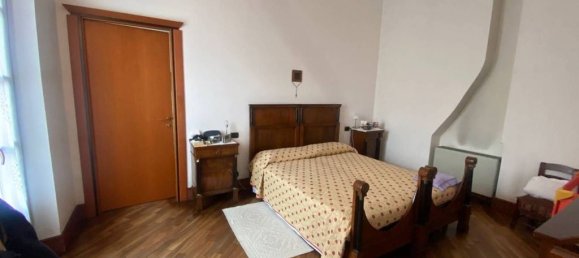 Замки и поместья с 6 спальнями в Павия, Италия № 87978 10