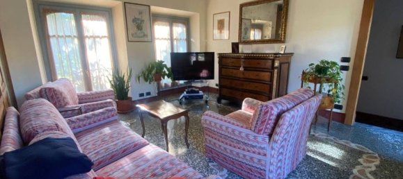 Замки и поместья с 6 спальнями в Павия, Италия № 87978 5