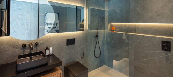 Villa de 5 dormitorios en Marbella, Spain No. 95245 11