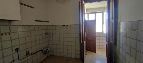 3 rooms Apartment in Vicchio, Italy No. 117446 10