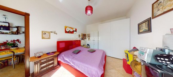 5 rooms Apartment in Lecce, Italy No. 18387 17