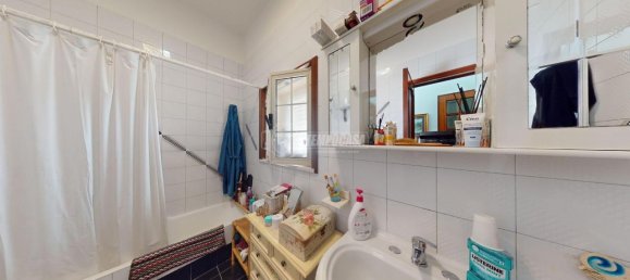 5 rooms Apartment in Lecce, Italy No. 18387 7