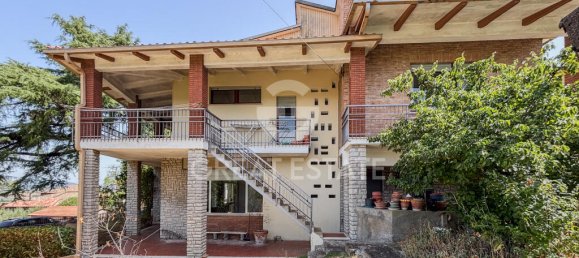 Villa T4 em Piegaro, Italy N.º 260809 3