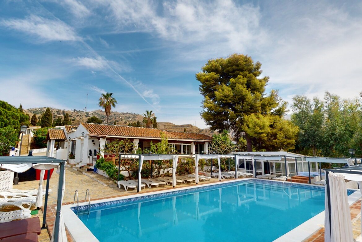 Вилла с 20 спальнями в Аренас, Испания № 47355