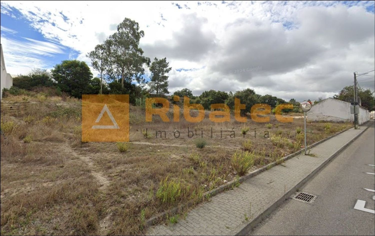  Land in Coruche, Portugal No. 224803