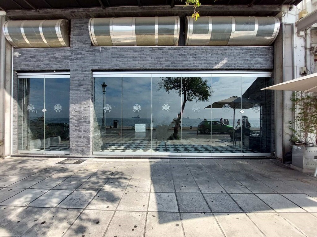 405m² Commercial property in Thessaloniki, Greece No. 96844