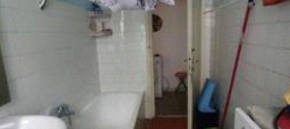 3 rooms Apartment in Monza, Italy No. 99512 3