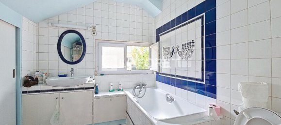 Edificio de 3 dormitorios en Cachan, France No. 182887 10