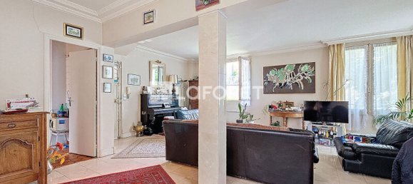 Edificio de 3 dormitorios en Cachan, France No. 182887 2