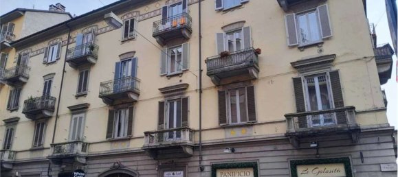 Квартира с 4 комнатами в Турин, Италия № 12197 3