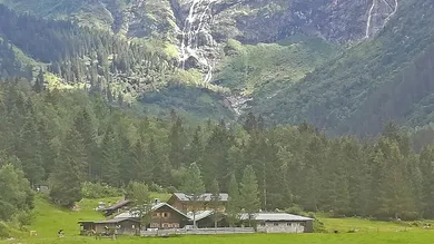  Land in Mayrhofen, Austria No. 211195