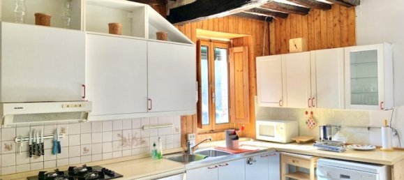 2 bedrooms Townhouse in Borgo a Mozzano, Italy No. 172122 2