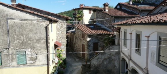 2 bedrooms Townhouse in Borgo a Mozzano, Italy No. 172122 5