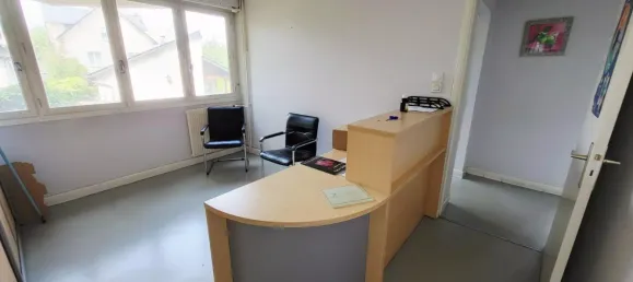 2 bedrooms Apartment in Ussel, France No. 331688 4