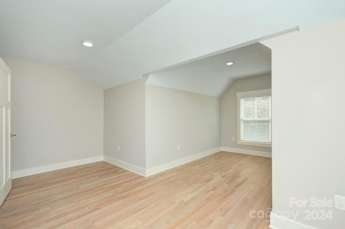 4 bedrooms House in Hendersonville, USA No. 400622