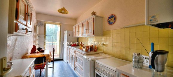 1 bedroom Apartment in Saint-Raphael, France No. 313305 4