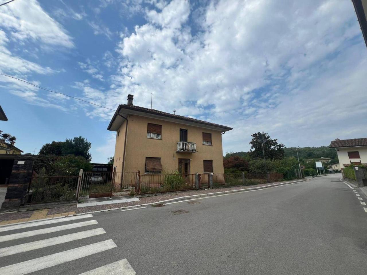 6-Zimmer Haus in Gorizia, Italy, Nr. 83077