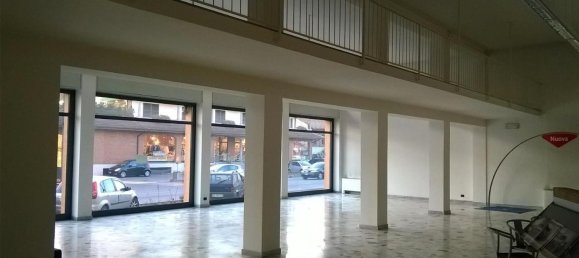 Коммерческая недвижимость с 5 комнатами в Лимбьяте, Италия № 86088 9