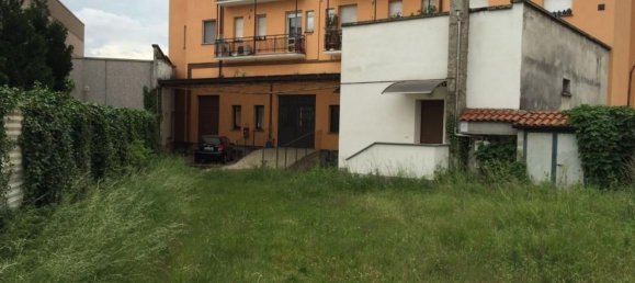 Коммерческая недвижимость с 5 комнатами в Лимбьяте, Италия № 86088 7