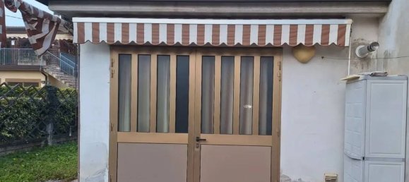 5 rooms House in Salzano, Italy No. 212664 4