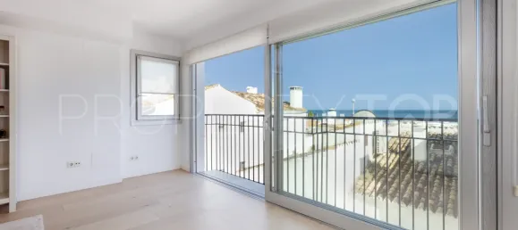 Apartamento de 2 dormitorios en Marbella, Spain No. 177762 2