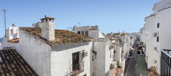 Apartamento de 2 dormitorios en Marbella, Spain No. 177762 4