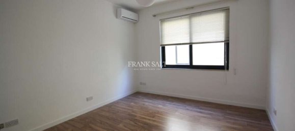 3 bedrooms Apartment in Ta' Xbiex, Malta No. 9367 8