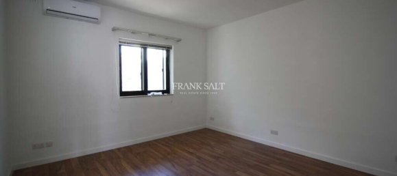 3 bedrooms Apartment in Ta' Xbiex, Malta No. 9367 9