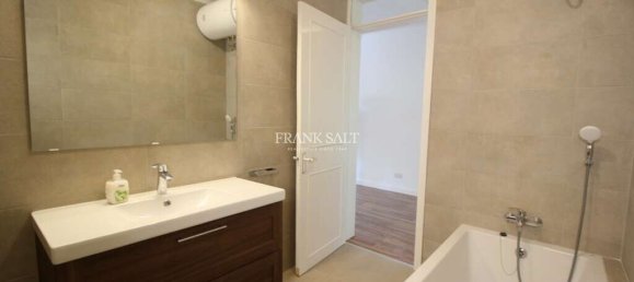 3 bedrooms Apartment in Ta' Xbiex, Malta No. 9367 7
