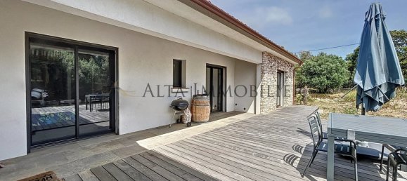 Вилла с 3 спальнями в Бонифачо, Франция № 269311 14