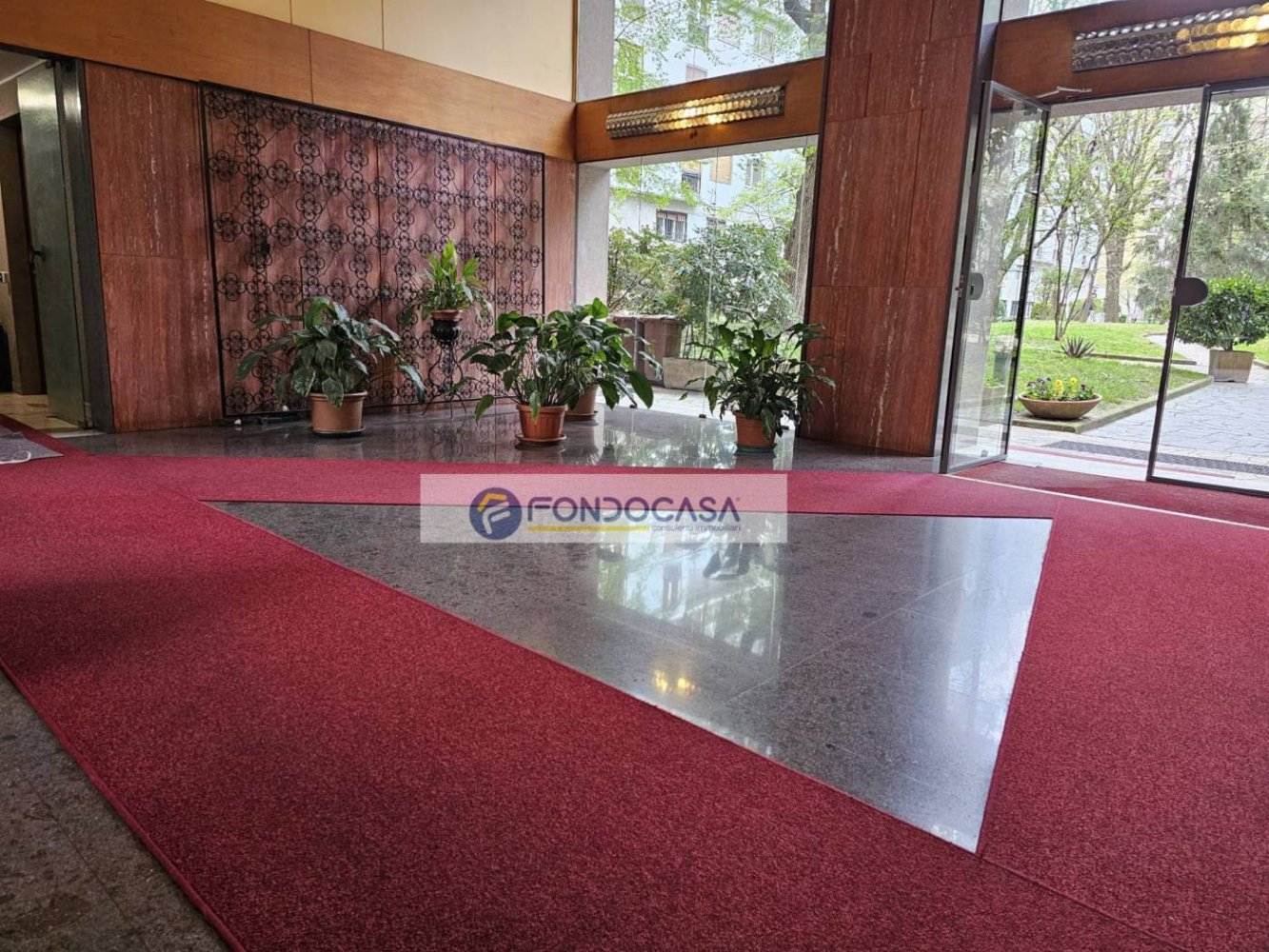 3 bedrooms Apartment in Milan, Italy No. 380902