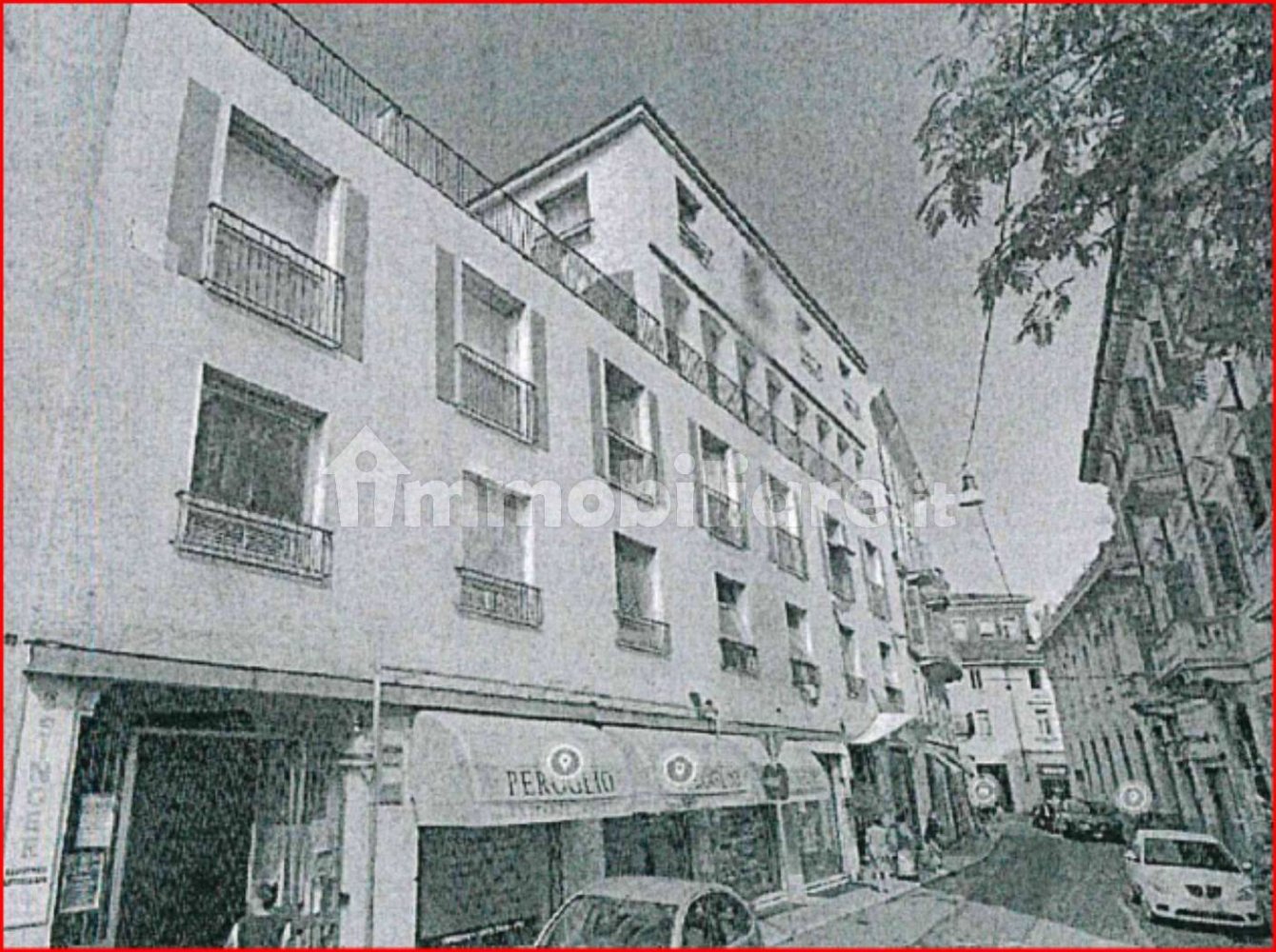 1 room Commercial property in Vercelli, Italy No. 28277