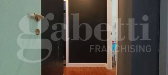 3 bedrooms Apartment in Milan, Italy No. 282650 18