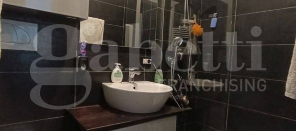 3 bedrooms Apartment in Milan, Italy No. 282650 24