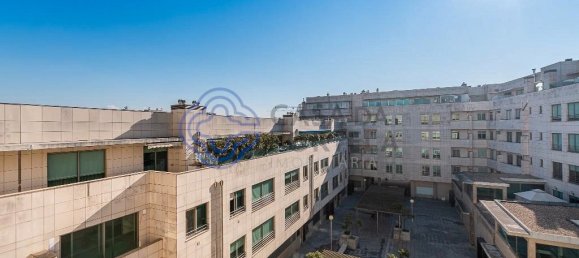 4 bedrooms Apartment in Espinho, Portugal No. 90877 10