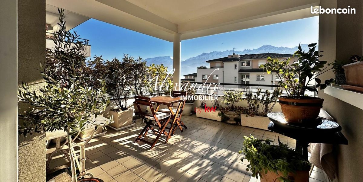 3 bedrooms Apartment in Saint-Ismier, France No. 189781