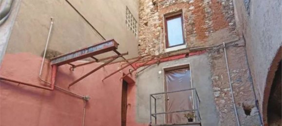 Квартира с 1 спальней в Каравате, Италия № 302045 3