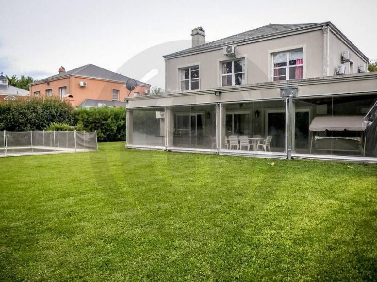 3 bedrooms House in Pilar, Argentina No. 101651