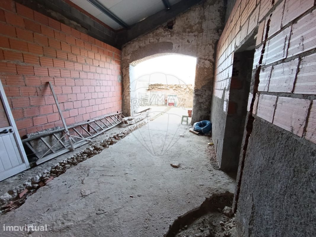 2 bedrooms House in Sobral de Monte Agraco, Portugal No. 53720