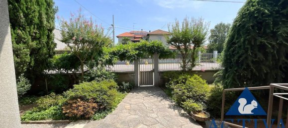 Villa de 11 dormitorios en Olgiate Olona, Italy No. 329693 35