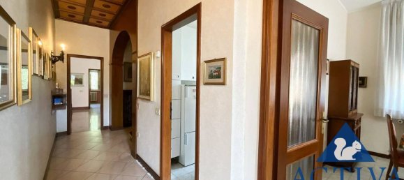 Villa de 11 dormitorios en Olgiate Olona, Italy No. 329693 39