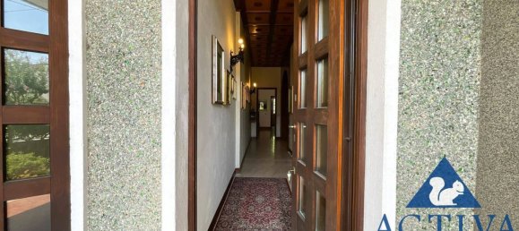 Villa de 11 dormitorios en Olgiate Olona, Italy No. 329693 37